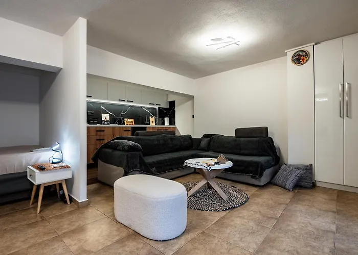 To Bee Or Not To Bee!