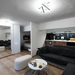 To Bee Or Not To Bee! Apartment