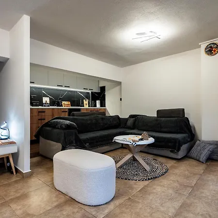 To Bee Or Not To Bee!