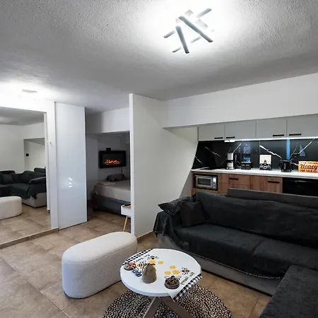 To Bee Or Not To Bee! アパート