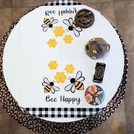 To Bee Or Not To Bee! アパート