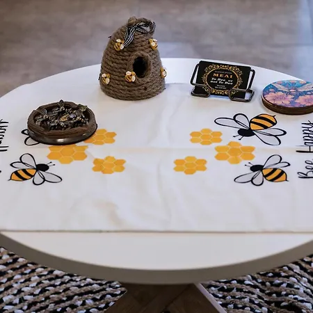 To Bee Or Not To Bee! Lägenhet *