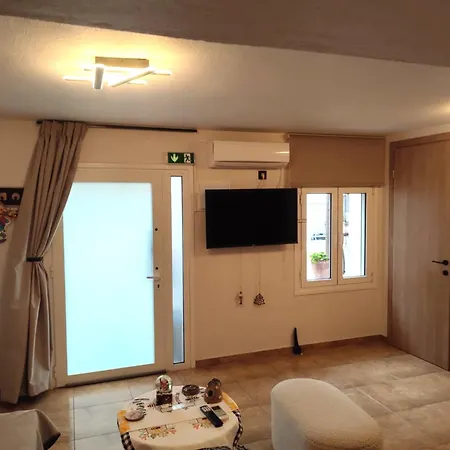 アパート To Bee Or Not To Bee! *