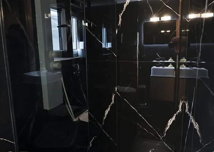 To Bee Or Not To Bee! Апартаменты *