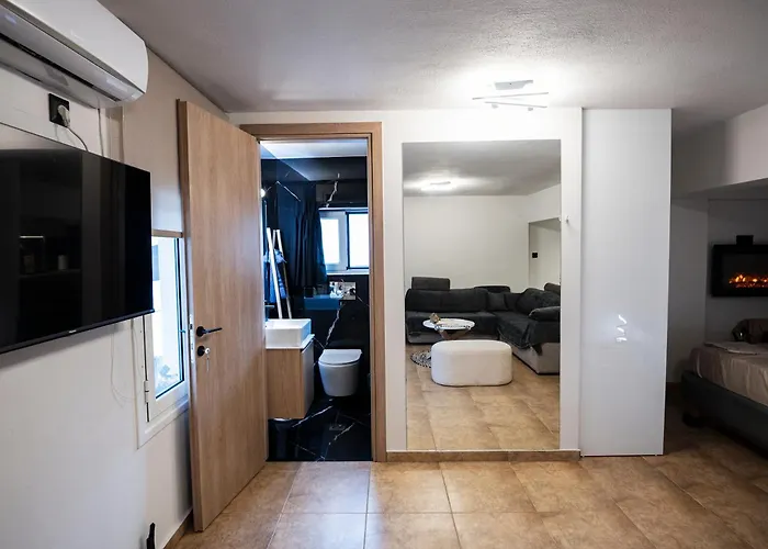 To Bee Or Not To Bee! Апартаменты Волос