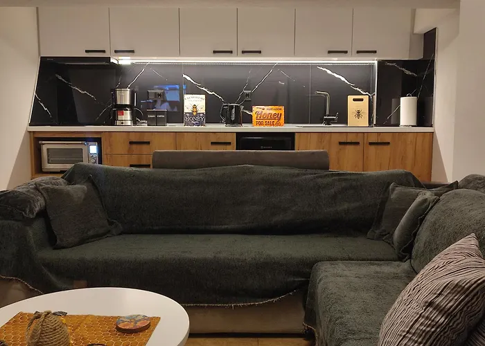 To Bee Or Not To Bee! Апартаменты Волос